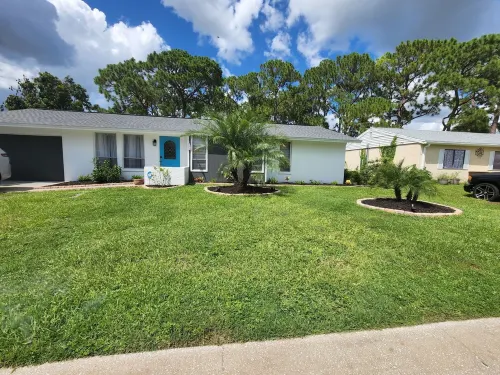 Heated pool, freshly renovated vacation getaway home Hotels in North Port