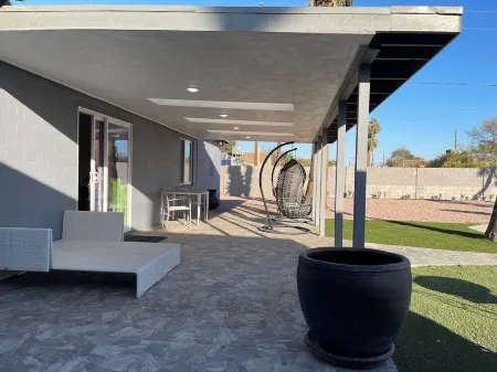 Spacious 4-bedroom house in the historical district of downtown Phoenix Отели рядом с достопримечательностью «Аризона Стейт Юниверсити Даунтаун Финикс Кампус»