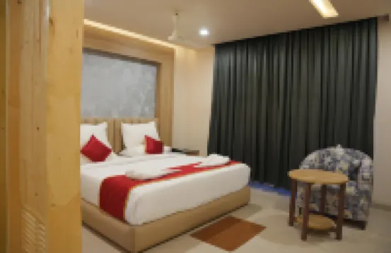 KVP Golden Inn 蒂魯伯蒂酒店