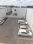 Backpackers Central Hamilton - Parking