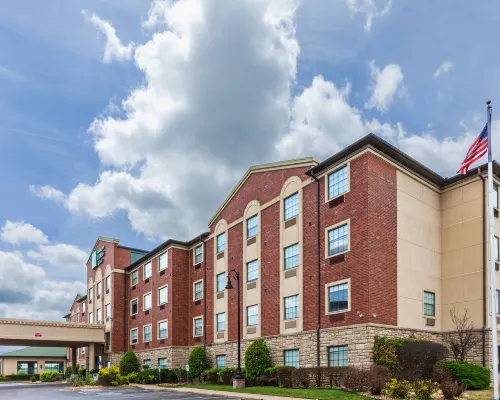 Holiday Inn Express & Suites TULSA S BROKEN ARROW HWY 51 by IHG Hotels in Broken Arrow