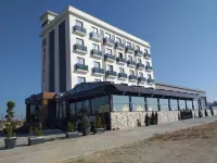 NEHİR Hotel KEŞAN - parkir