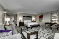 Hilton Columbus at Easton - Parking