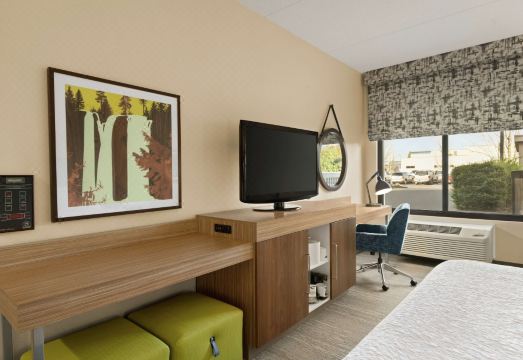 햄프턴 인 포틀랜드 에어포트 포틀랜드