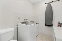 Terrigal Sails Serviced Apartments