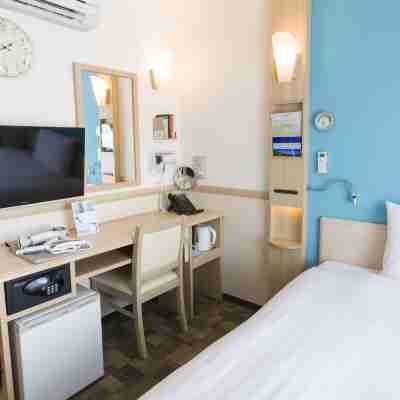 東横INN昭島駅南口 Rooms