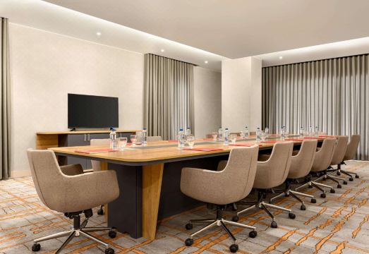 라마다 바이 윈덤 아디야만 로비