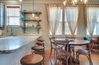 30A Blue Crab Cottage by Panhandle Getaways