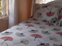Vide Boutielle Lovely Pad Hotels in Choc