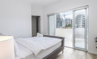 The Laneway Villas by Burleigh Letting Company