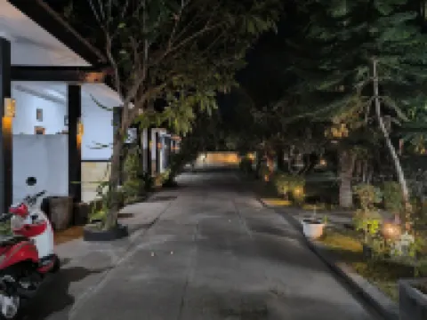 بوري راكا فيلا Hotels near ينبوع بنجر الحار