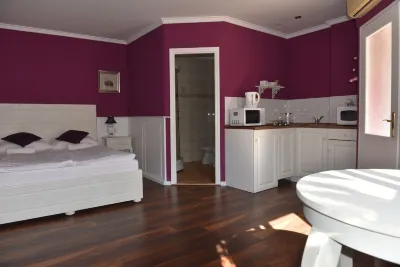 Guest House Romantika Panzio Hotel a 