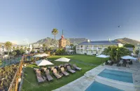 Dock House Boutique Hotel and Spa by Newmark - parking