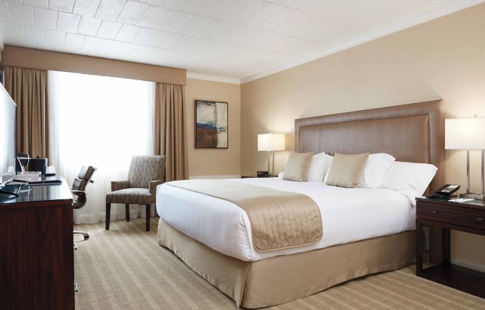 Ethan Allen Hotel