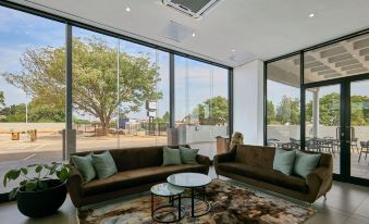 Oasis Motel
