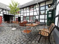 Nostalgic Apartment in the Beautiful Eifel Region Hoteles en Schleiden
