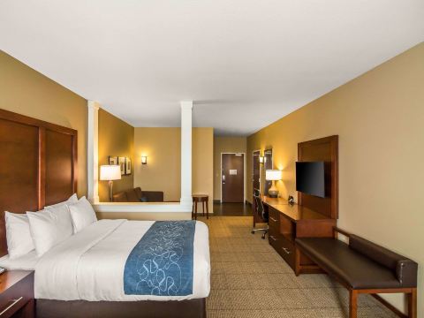 Comfort Suites - Dodge City