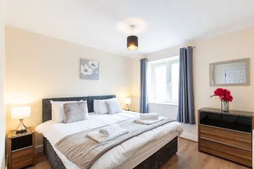 1-Bedroom Apartment with Balcony, Hoddesdon