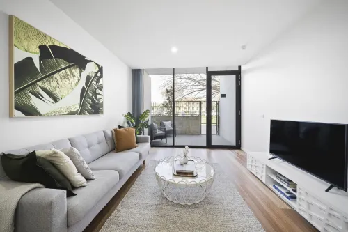 Founders Lane Apartments by Urban Rest - Apartments
