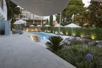Nuria - Rooftop Pools