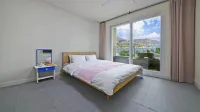 Janghohang J Story Spa Pension