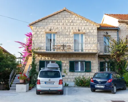 아파트먼트 마틱 수페타르 호텔