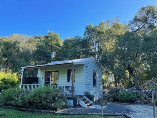Tindoona Cottages - 4-Star