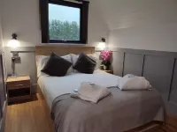 Hillhead Hideaways Hotels in Keith