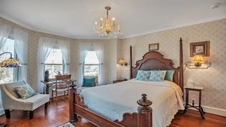 Solomons Victorian Inn