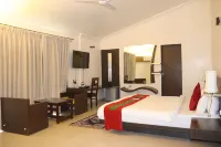 เคฟส์ คันทรี รีสอร์ท - รีสอร์ท