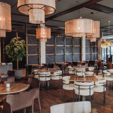 Clarion Hotel the Pier Отели рядом с достопримечательностью «Стадион «Уллеви»»