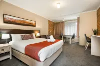 National Hotel Complex Bendigo Hotels in Golden Square