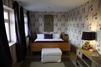 Zur Ewigen Lampe Romantisches Landhotel & Restaurant Hotels in Hurtgenwald