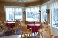 Hotelli Möhkön Rajakartano - Ilomantsi - Frühstück