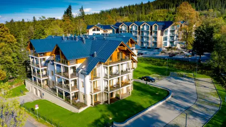 Sarnia Residence, Sun & Snow