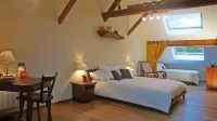 L'Ourserie Bed & Breakfast Hotels in Lugrin