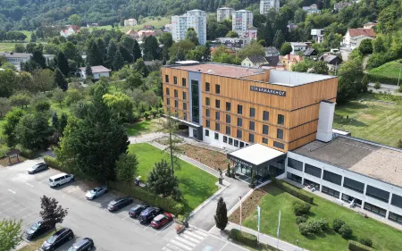 Hotel Steiermarkhof Graz - Aus Holz Gebaut, Von Hügeln geküsst