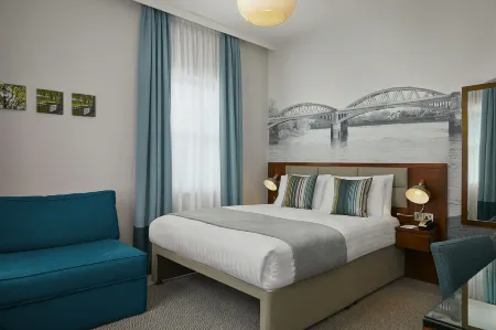 Seraphine Hammersmith Hotel