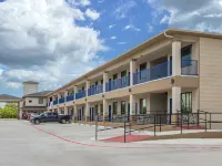 Scottish Inns & Suites Hitchcock/Santa Fe Hotels in Galveston County