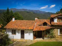 Viviendas Rurales El Covaju Hotels near Paseo fluvial de Potes