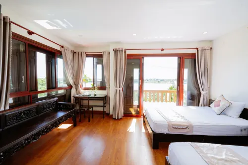 B'lan Riverside Villa Hotels in Hoi An