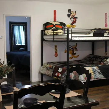 CONTEMPORARY CALIFORNIA BUNGALOW