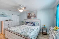 Under The Sea Pool and Hot Tub