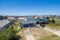 Charming Getaway with Beach Access and Cozy Comforts - Delightful Retreat