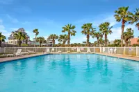 Walk to Sandfest, Shared Pool, Boardwalk to the Beach, Gulf Views Hotels near Fly It Port ' A