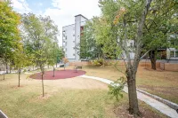 Convenient Location and Cozy Balcony - Charming Urban Retreat Hotel in zona Università Emory