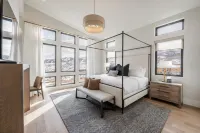 Breathtaking Mountain and Lake Views, Expansive Balcony, Private Hot Tub, BBQ Grill. Perfect Summer! - 2-Star