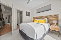 Private Rooftop Deck and Breathtaking Views - Stunning Mountain Escape Hotels in Silverthorne