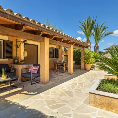 SON LLANERAS VILLA - NEAR ES TRENC, MALLORCA, RELAXING GETAWAY, POOL, A/C, WIFI