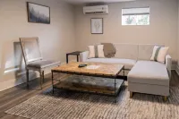 Charming Historical Hideaway with Unique Decor - Delightful Urban Retreat Hotels in Knox County